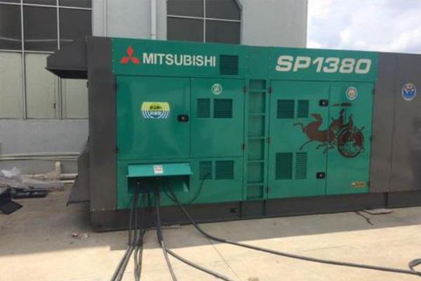 峨山为什么有些柴油发电机组的输出电压可以调节？