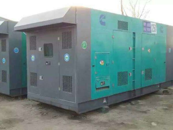 峨山合同中关于工期延误的责任如何界定和处理？